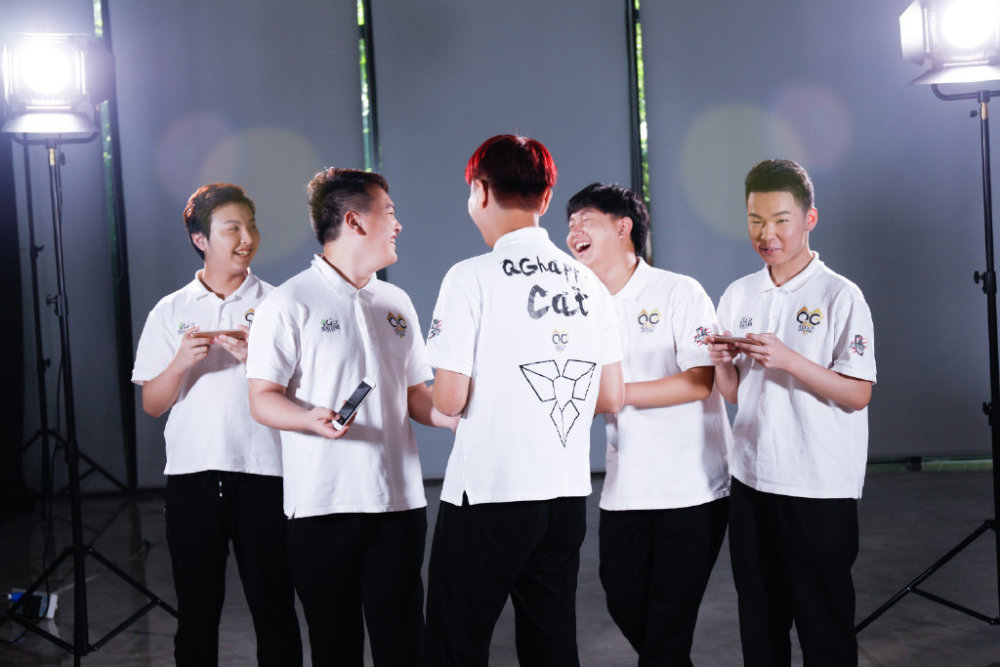 马超"五虎起飞"表演赛,qg五虎再次聚首,网友:梦回2017年_腾讯新闻