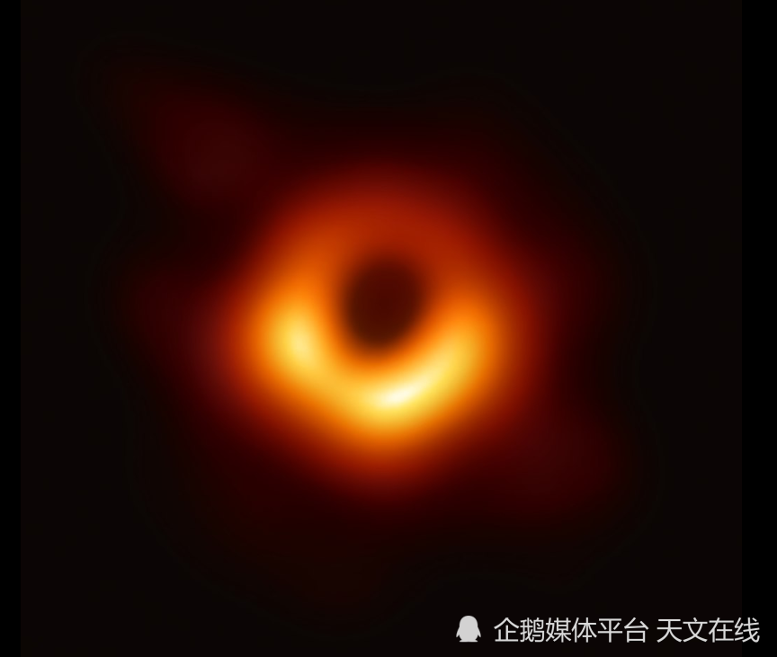 受到引力所牵引，该天体变成了“意大利面”，这就是黑洞