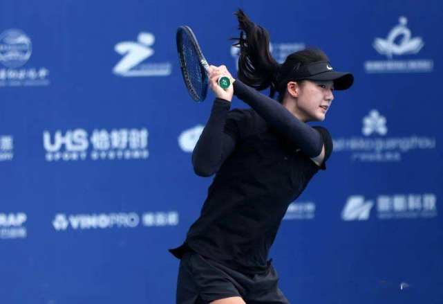 网球itf泰国w25四分之一决赛:中国金花高馨妤晋级四强