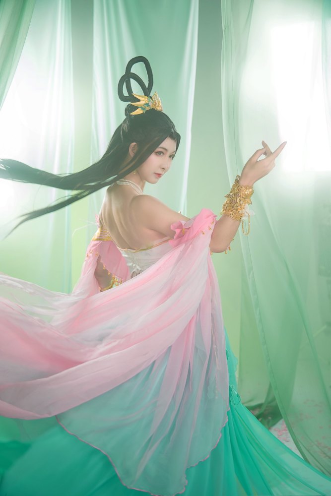 cos瑶音三国杀绝世倾城貂蝉