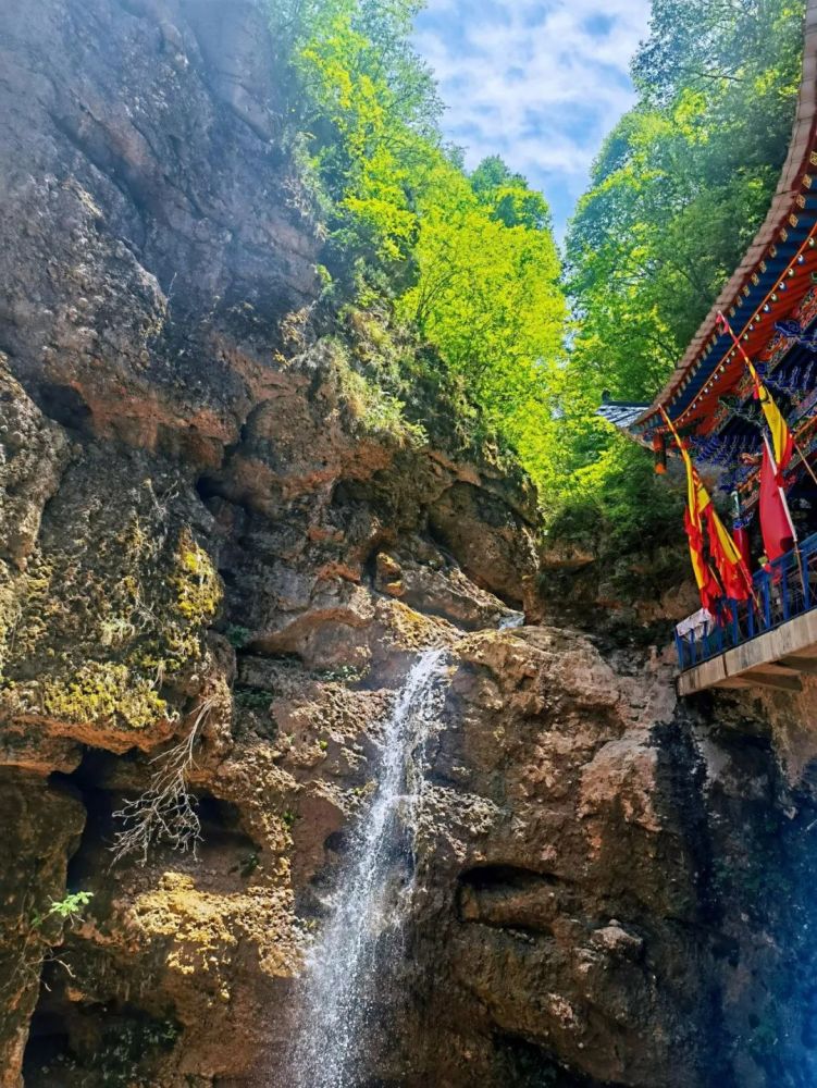 文化和政五言题寺沟