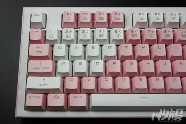 微星gk50z pixel机械键盘图赏