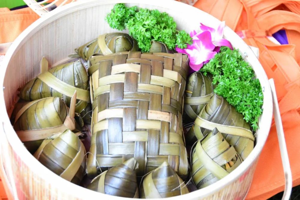 我们的节日61端午恩平裹粽传承千年的味道