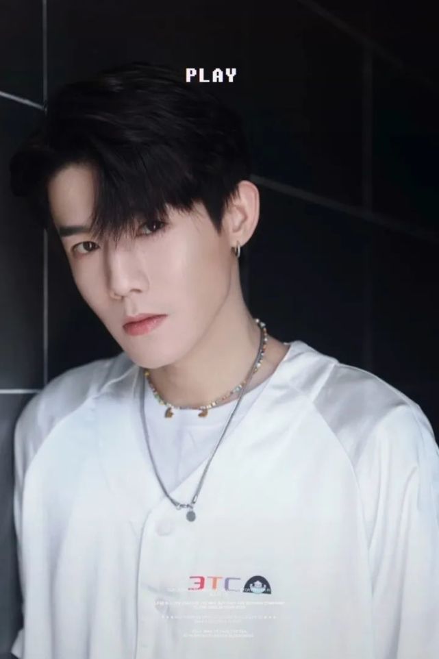 朱戬手机壁纸【一】