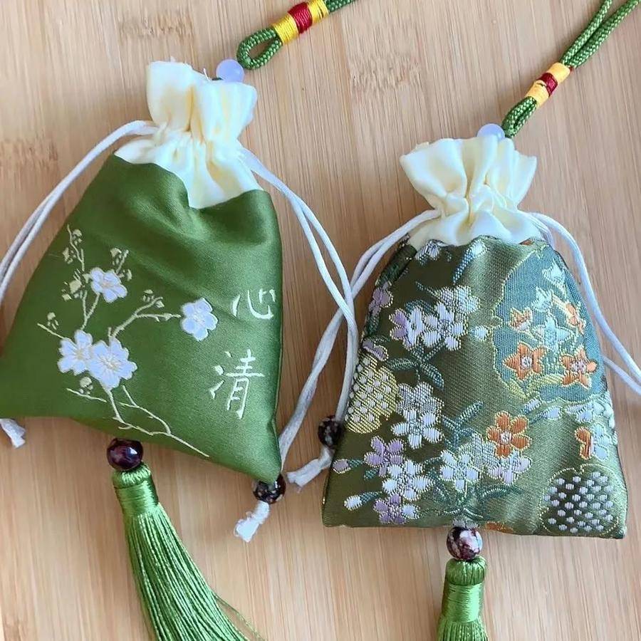 共建文明城市 助力疫情防控丨"端午安康"中药香囊进万家_腾讯新闻