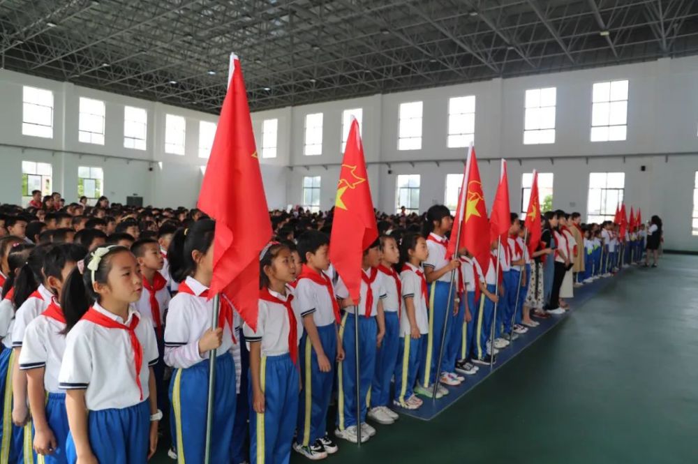 蒙自市凤凰小学图片