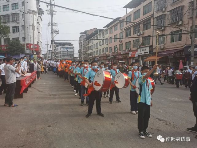 南部县67王家镇开展"6.5世界环境日"宣传活动