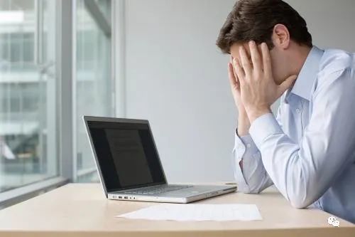 低学历的上班族如何提升学历？2022年成人高考火热报名中～