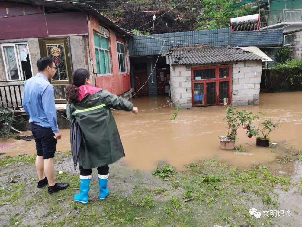 织金双堰街道六强化筑牢防汛减灾安全阀
