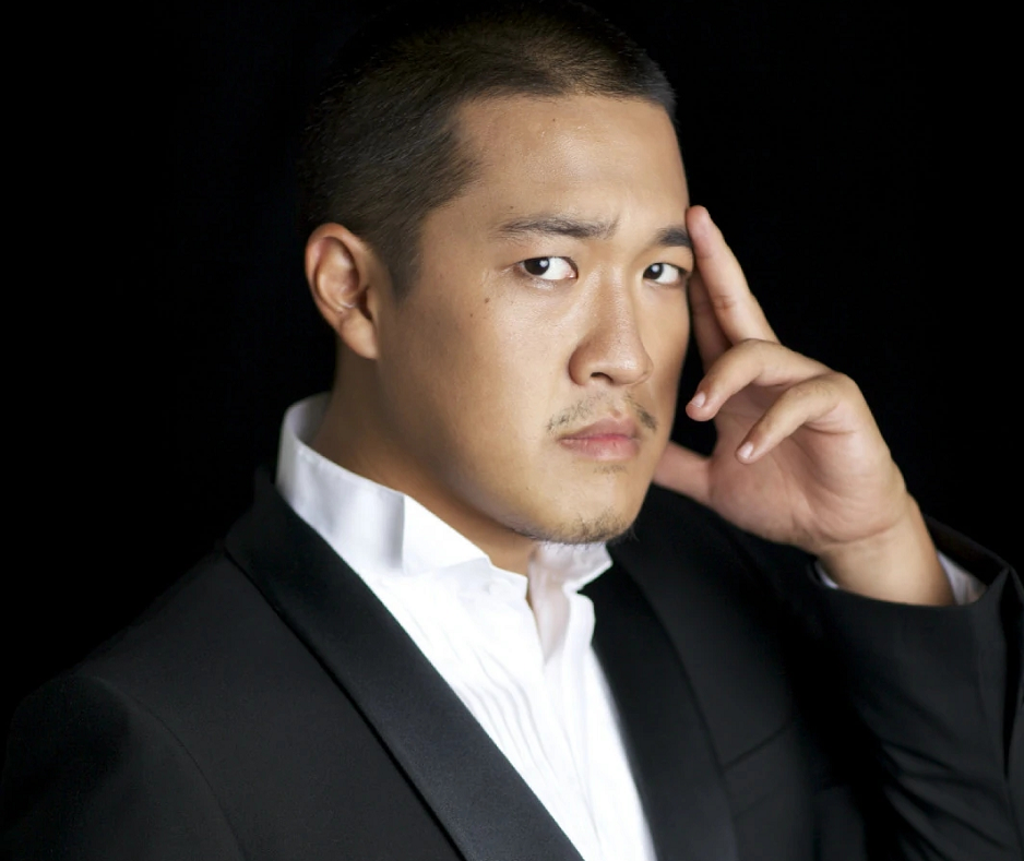 张丰毅儿子张博宇父亲二婚母亲三婚才得圆满我头婚就要幸福