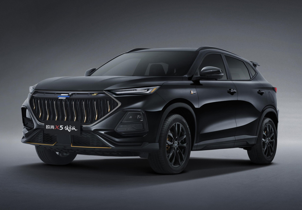 长安欧尚x5侠客版上市黑金配色加持售价1099万元