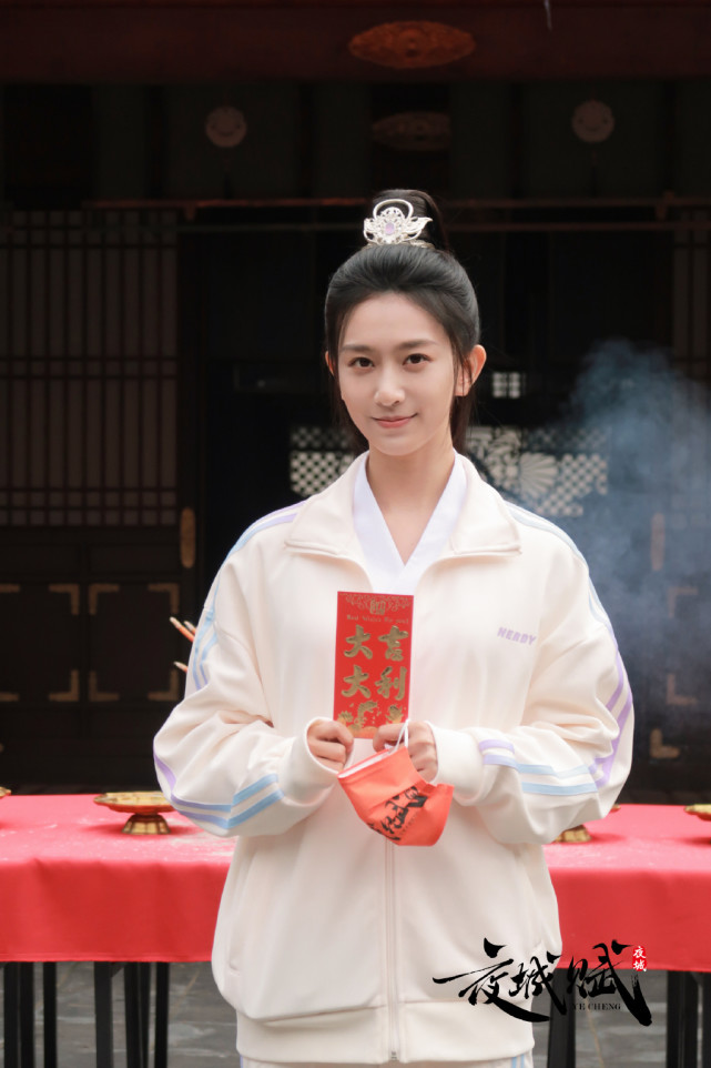 学导演却做了演员雪中的花魁鱼幼薇还在梦华录饰演高慧