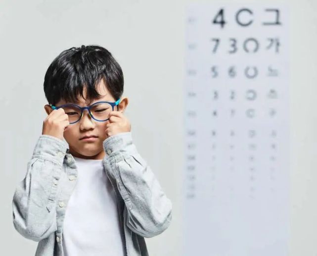 如何观察孩子是否近视了?