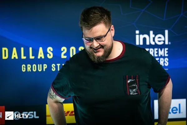 snax我是大场面先生线下才是我的主场