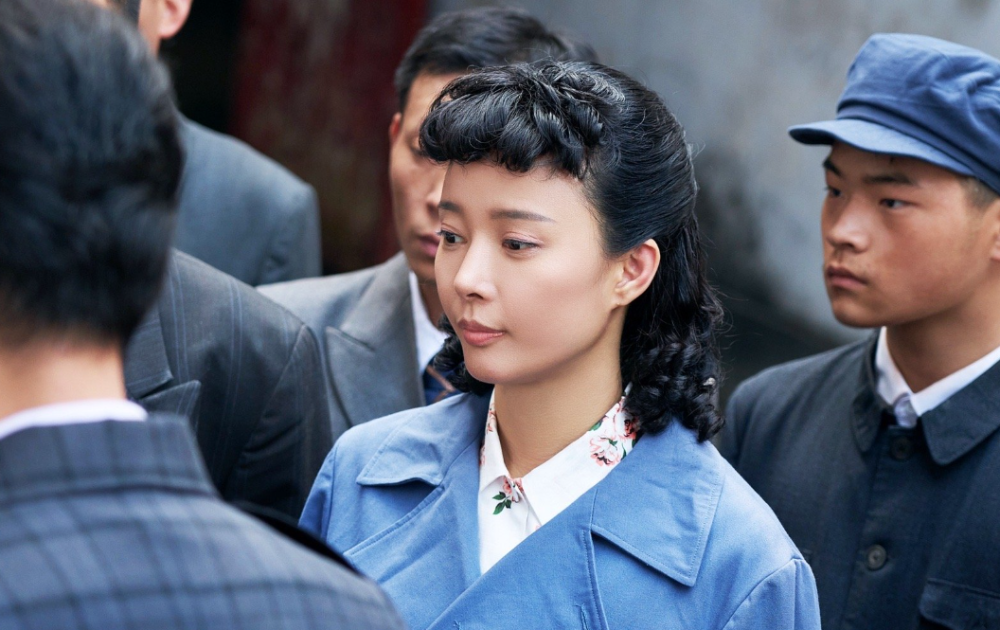 另一位演员冯璧晴透露自己在《一路向前》出演隋莉,该剧会在央视八套