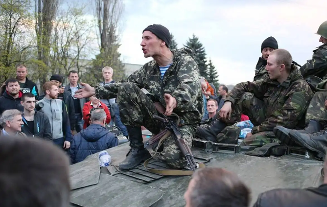 乌克兰军方，做好最坏打算，推翻泽连斯基？可能轮不到乌军动手