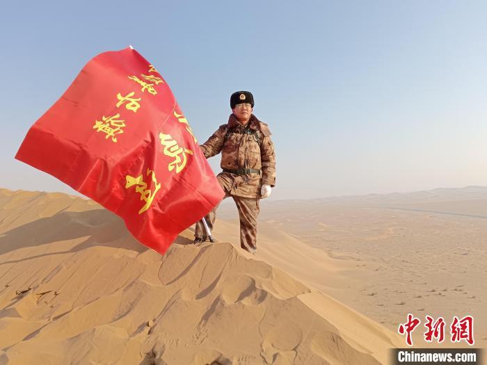 探访内蒙古荒漠深处的民兵哨长驻守边疆永不退役