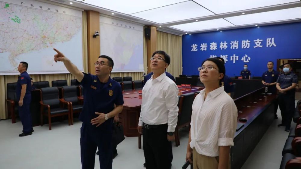 走访慰问暖人心武平县于海县长一行殷切慰问一线森林消防队伍