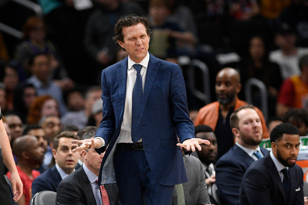 斯奈德正式辞去爵士主帅老板他代表了爵士篮球近8年372胜