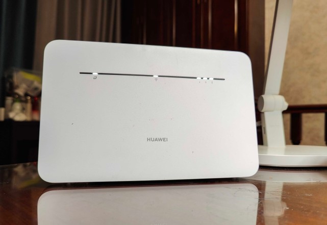 华为移动路由pro一款可以充当家用的便携路由器