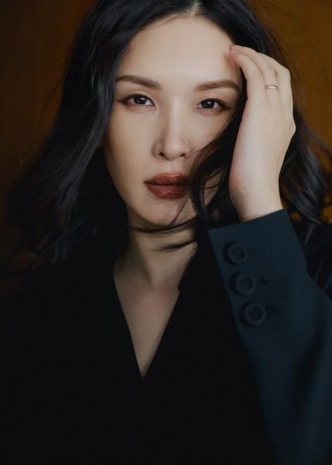 春日迟迟再出发顺利收官佟晨洁接力挑战开播情景喜剧