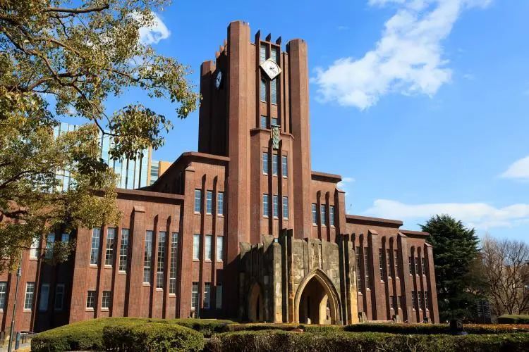 在2022年世界大学影响力综合排名里，北海道大学位列世界第十日本第一