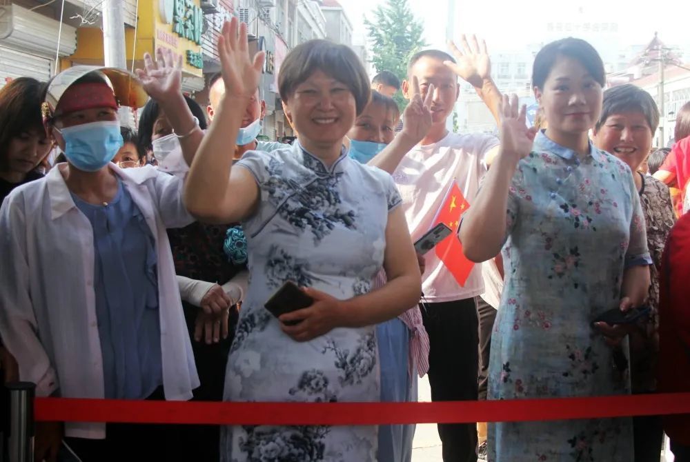 高考我们来了寿县安丰高中高三学子豪迈出征