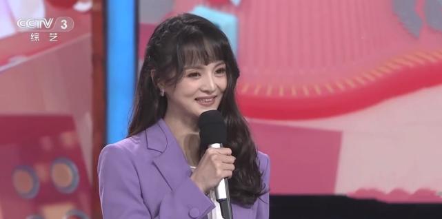 参加春晚一夜成名的骆文博被重用,录制央视节目,后续发展被看好