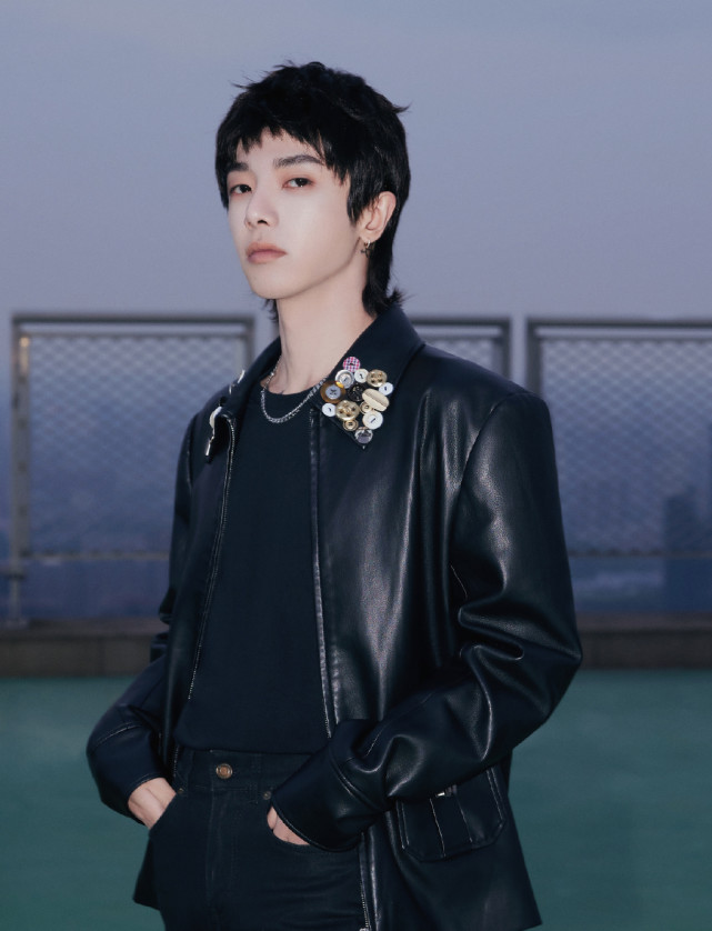 嘲讽与掌声齐飞的华晨宇在内娱被黑评却代表中国走向国际舞台