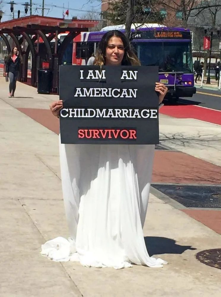 美式童婚的血与泪：11岁，她被逼嫁给强奸犯……