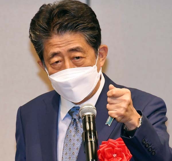 前首相安倍晋三最近有点烦:高调行事但开始遭到党内和舆论的白眼