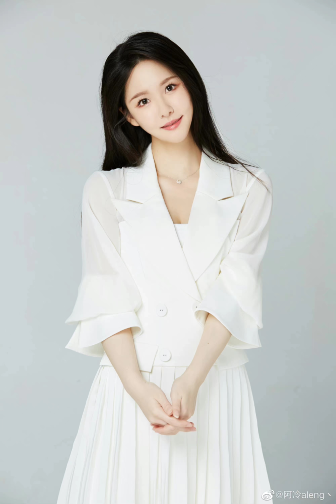 阿冷称自己合约快到期,即将退网,年底就30岁,网友:急着回去结婚嘛?