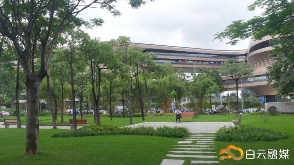 口袋公园上新了就在飞翔公园地铁站