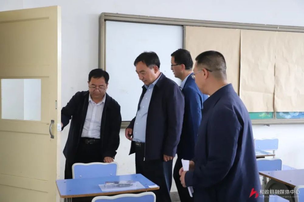 马寿龙在督查2022年高考考前准备工作时强调周密细致做