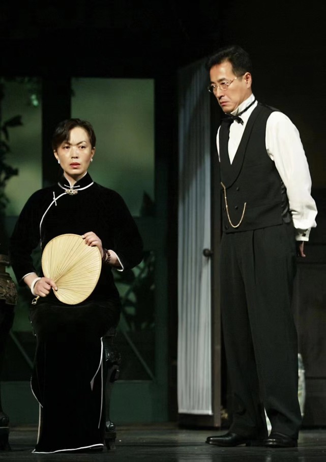 北京人艺建院70周年放送经典剧目 杨立新龚丽君回忆《雷雨》排演故事