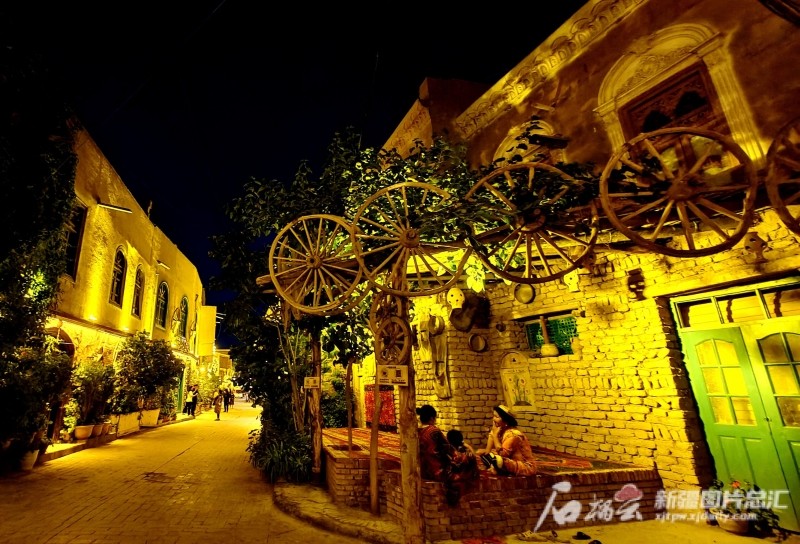 夜游喀什古城景区