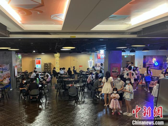 凌晨排队下馆子！北京恢复堂食，城市烟火气骤浓苏教版四年级音乐上册歌曲