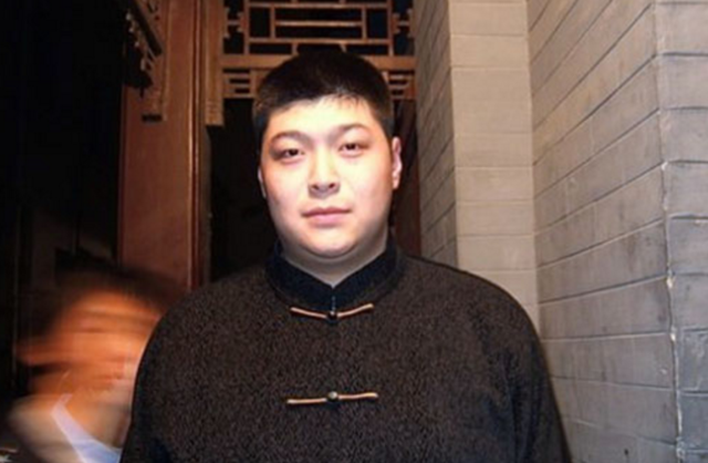 刘云天21岁加入德云社在事业巅峰与曹云金离开如今后悔不已
