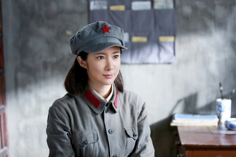 被称为女版于震,演抗日神剧走红的演员王珂悄然淡出了观众视线_腾讯