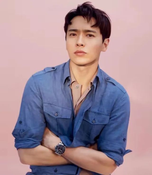 要知道高云翔曾经是模特出身,凭借身高长相这些外在优势才成功进入