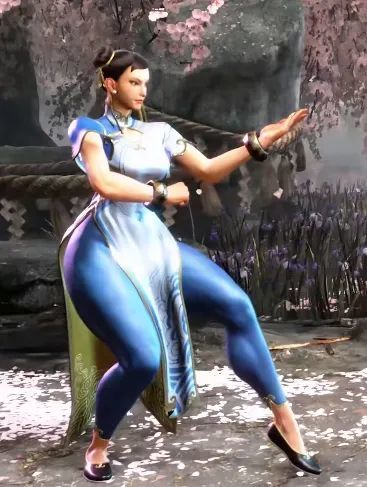不穿黑丝的《街霸》女神春丽,腿为啥越来越粗?