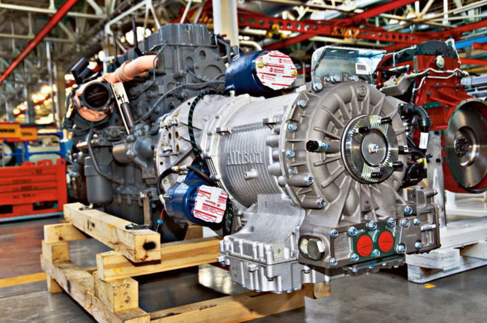 卡玛兹6355提供两台发动机可供选择,第一款的型号为kamaz-740.