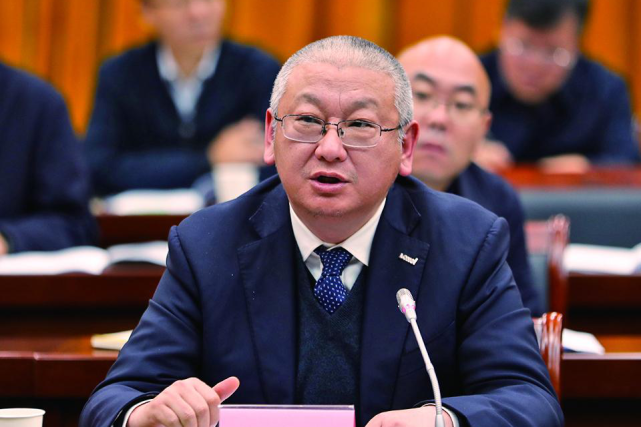 从全村唯一大学生到蝉联四年陕西首富李振国是怎样成功的