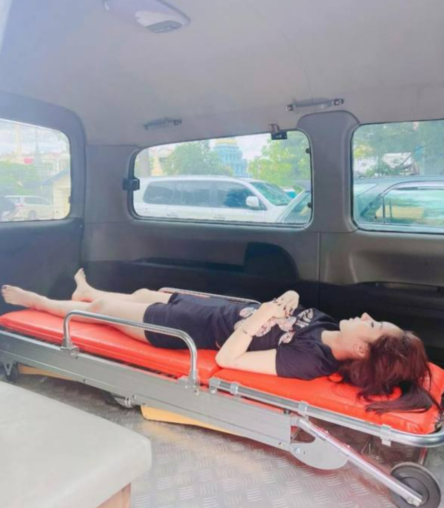 这么年轻漂亮并且事业还处于上升期的女演员突然因病去世,不少人表示