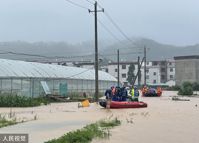 当地发布暴雨红色预警信号,赣县区韩坊镇,阳埠乡,王母渡镇等