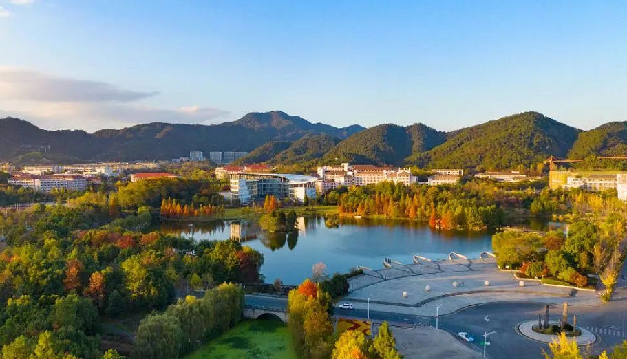 浙江农林大学好不好?芳华四载,不抱缺憾_腾讯新闻