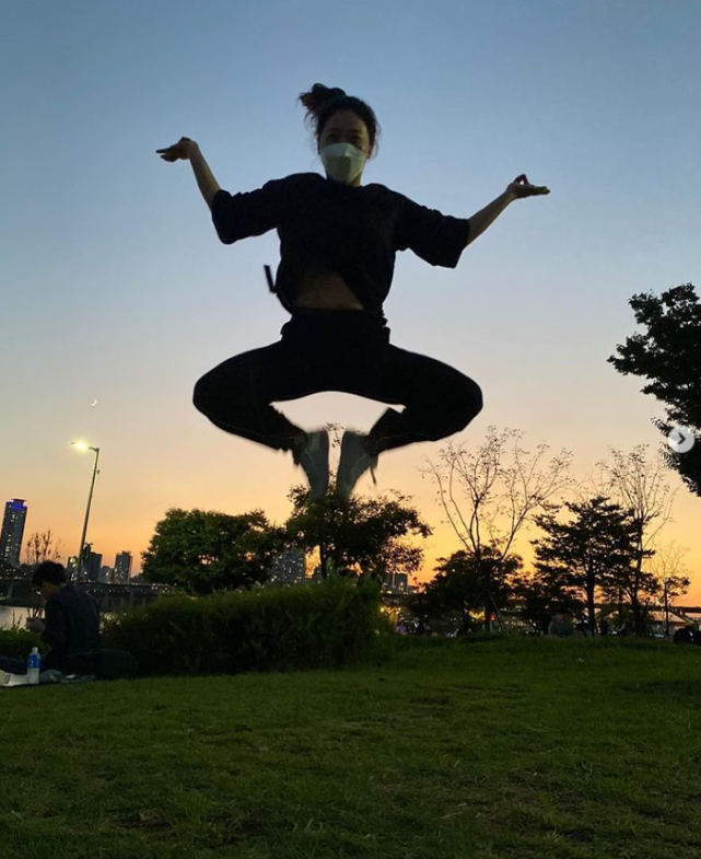 韩国黄金女配李美度幸福的婚姻生活,婆婆主动帮她过生日!_腾讯新闻