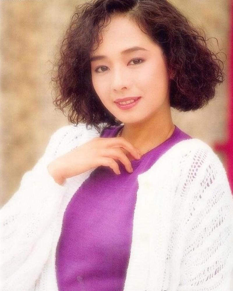 恭喜毛舜筠戴5克拉钻戒现身称女儿有结婚计划她将荣升岳母