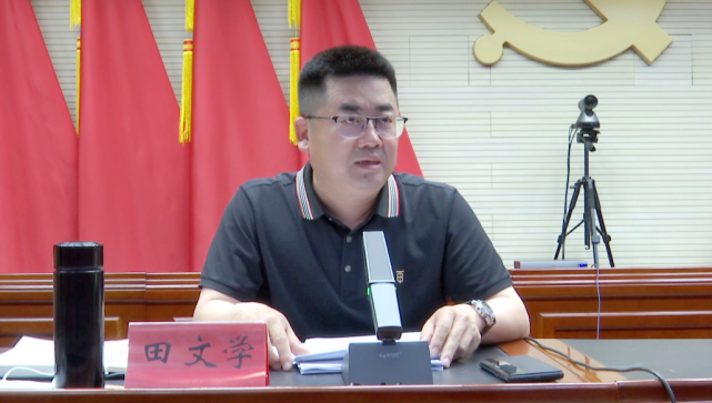 区领导骆金凤,侯秀伟,孙永才,兰绍光,孔凡玉,张强,贾宝忠,董秀国,付竞