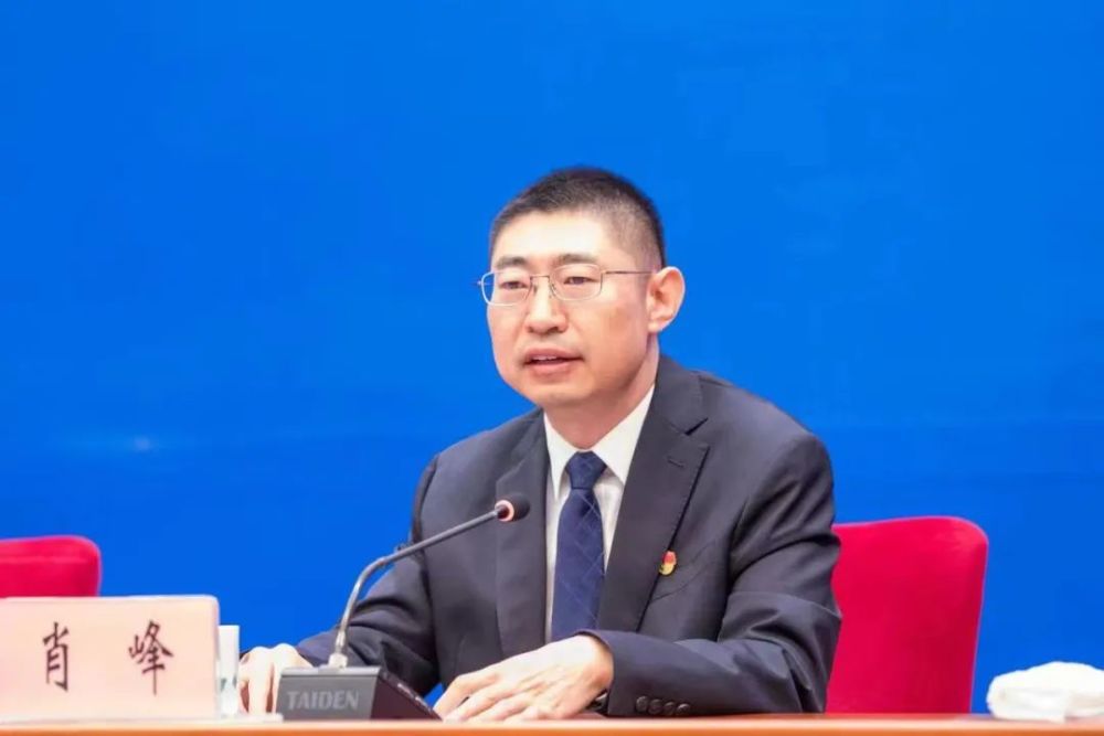 云南省公安机关学习贯彻全国公安系统英雄模范立功集体表彰大会精神